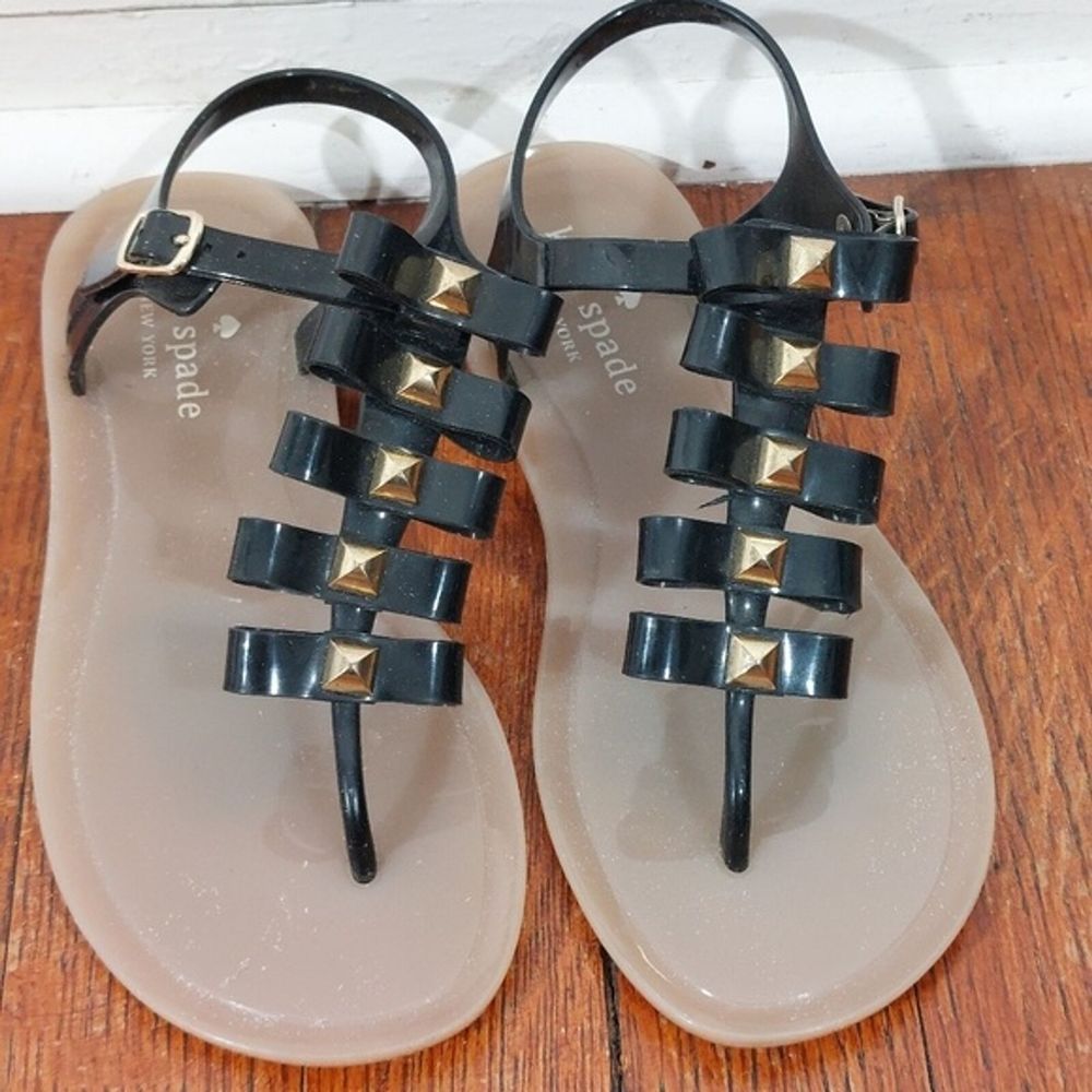 Kate Spade Black Ladder Bow Gold Studded Jelly Sandals Size 6 - Picture 2 of 8